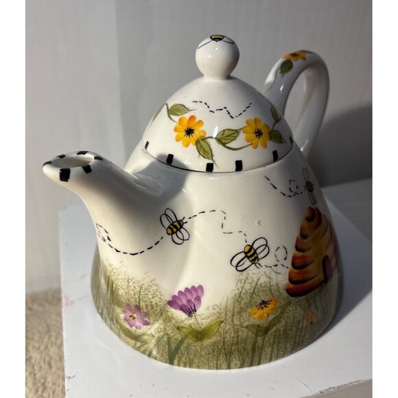 Cheri Lane Ceramic Teapot With Bee & Floral Design - Picture 2 of 9